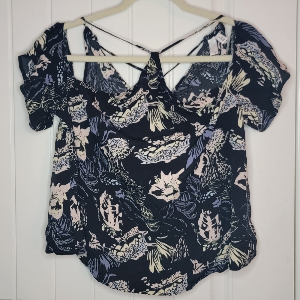 BP Cold Shoulder Black Floral Print Cut Out Relaxed Cropped Blouse, Women's XL